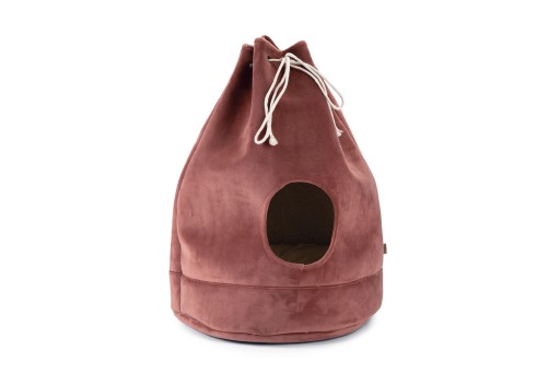 Designed by Lotte Kattenhuis Vilar Roze 45x45x60 cm